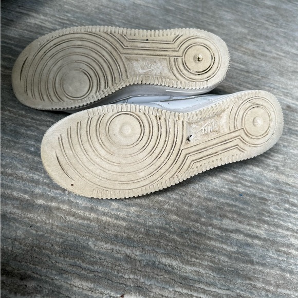 Nike Airforce-1 - Picture 8 of 8